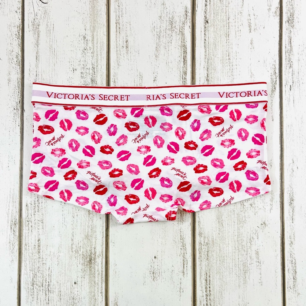 Victoria’s Secret Kisses Shortie Pantie - Picture 5 of 7